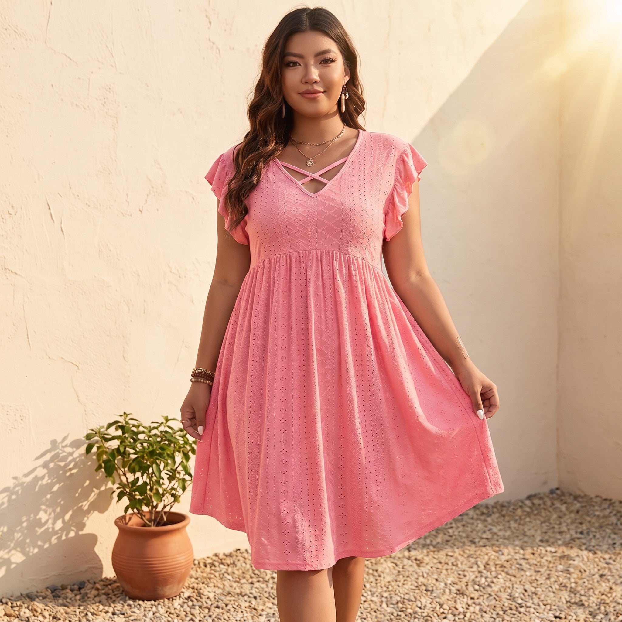 Sommerkleid "Amara" in Rosa — Plus-Size Midi mit Broderie