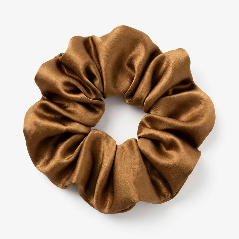 Minaz Scrunchie Priya aus Satin in XXL in Mokka